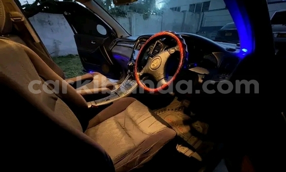 Gura Yakoze Toyota Kluger Black Imodoka i Hoima mu Uganda Gura Yakoze Toyota Kluger Black Imodoka i Hoima mu Uganda