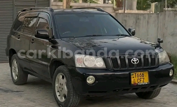 Gura Yakoze Toyota Kluger Black Imodoka i Hoima mu Uganda Gura Yakoze Toyota Kluger Black Imodoka i Hoima mu Uganda