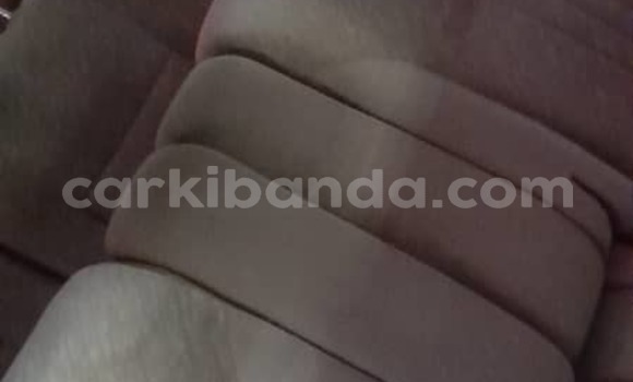 Nunua Ilio tumika Toyota Gaia Nyeupe Gari ndani ya Kampala nchini Uganda Nunua Ilio tumika Toyota Gaia Nyeupe Gari ndani ya Kampala nchini Uganda