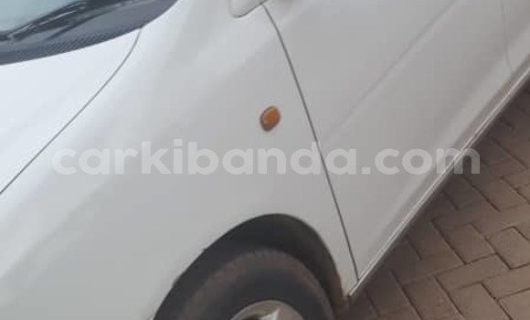Nunua Ilio tumika Toyota Gaia Nyeupe Gari ndani ya Kampala nchini Uganda Nunua Ilio tumika Toyota Gaia Nyeupe Gari ndani ya Kampala nchini Uganda