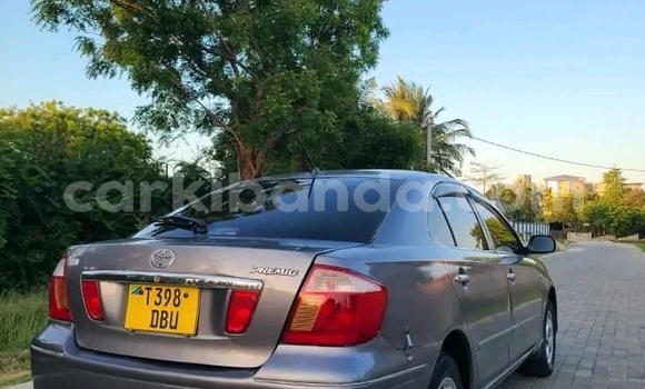 Gura Yakoze Toyota Premio Black Imodoka i Bugiri mu Eastern Gura Yakoze Toyota Premio Black Imodoka i Bugiri mu Eastern