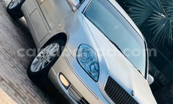 Gura Yakoze Toyota Brevis White Imodoka i Ibanda mu Western Gura Yakoze Toyota Brevis White Imodoka i Ibanda mu Western