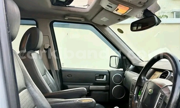 Gura Yakoze Land Rover Discovery Sport White Imodoka i Bundibugyo mu Western Gura Yakoze Land Rover Discovery Sport White Imodoka i Bundibugyo mu Western