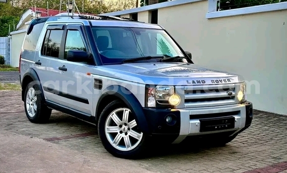 Gura Yakoze Land Rover Discovery Sport White Imodoka i Bundibugyo mu Western Gura Yakoze Land Rover Discovery Sport White Imodoka i Bundibugyo mu Western