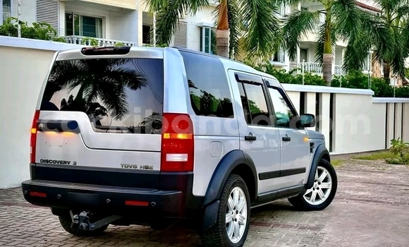 Gura Yakoze Land Rover Discovery Sport White Imodoka i Bundibugyo mu Western Gura Yakoze Land Rover Discovery Sport White Imodoka i Bundibugyo mu Western