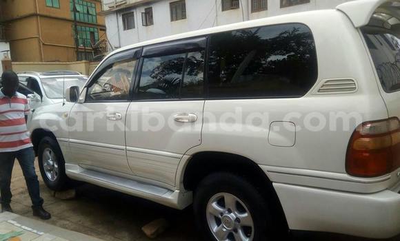 Buy Used Toyota Land Cruiser White Car in Kampala in Uganda Buy Used Toyota Land Cruiser White Car in Kampala in Uganda