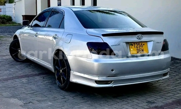 Gura Yakoze Toyota Mark II White Imodoka i Bugiri mu Eastern Gura Yakoze Toyota Mark II White Imodoka i Bugiri mu Eastern