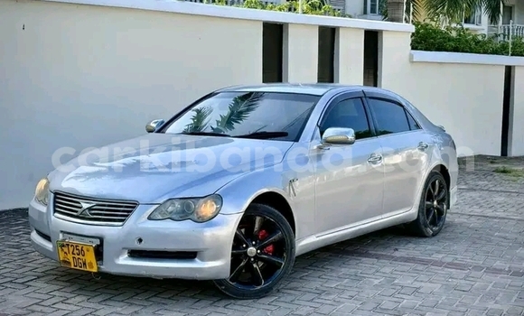 Gura Yakoze Toyota Mark II White Imodoka i Bugiri mu Eastern Gura Yakoze Toyota Mark II White Imodoka i Bugiri mu Eastern