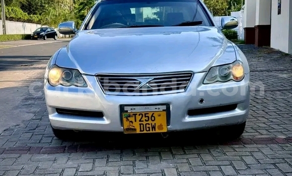 Gura Yakoze Toyota Mark II White Imodoka i Bugiri mu Eastern Gura Yakoze Toyota Mark II White Imodoka i Bugiri mu Eastern