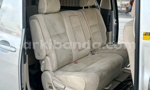 Gura Yakoze Toyota Alphard Other Imodoka i Bugiri mu Eastern Gura Yakoze Toyota Alphard Other Imodoka i Bugiri mu Eastern