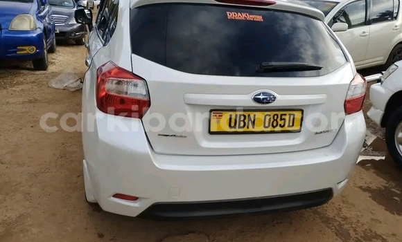 Gura Yakoze Toyota Ipsum White Imodoka i Bugiri mu Eastern Gura Yakoze Toyota Ipsum White Imodoka i Bugiri mu Eastern