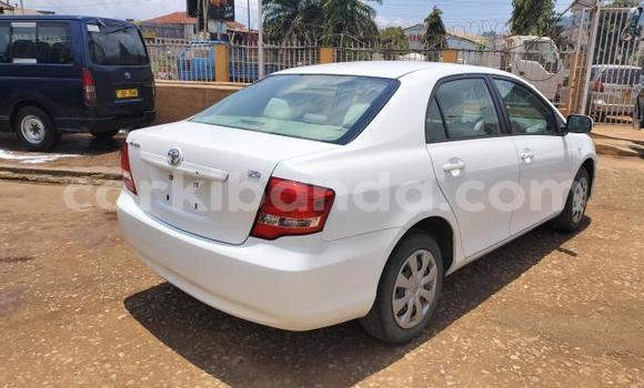 Nunua Imported Toyota Axio Nyeupe Gari ndani ya Kampala nchini Uganda Nunua Imported Toyota Axio Nyeupe Gari ndani ya Kampala nchini Uganda