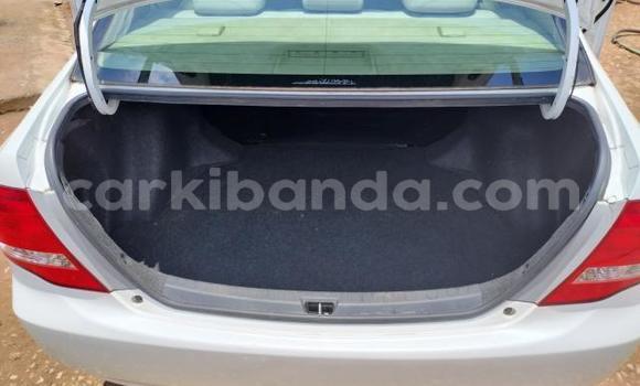 Nunua Imported Toyota Axio Nyeupe Gari ndani ya Kampala nchini Uganda Nunua Imported Toyota Axio Nyeupe Gari ndani ya Kampala nchini Uganda