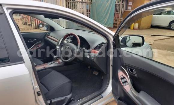 Nunua Imported Toyota Allion Fedha Gari ndani ya Kampala nchini Uganda Nunua Imported Toyota Allion Fedha Gari ndani ya Kampala nchini Uganda