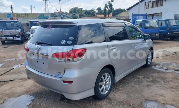 Nunua Imported Toyota Wish Fedha Gari ndani ya Kampala nchini Uganda Nunua Imported Toyota Wish Fedha Gari ndani ya Kampala nchini Uganda