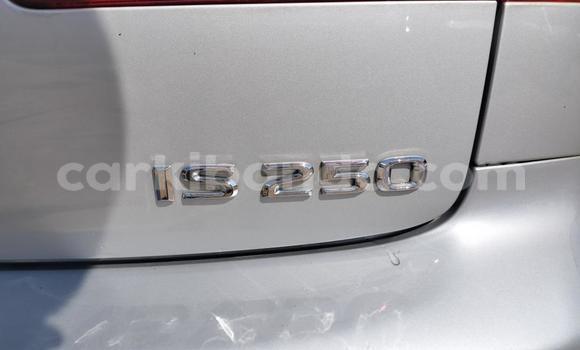 Acheter Import Voiture Lexus IS Gris à Kampala, Ouganda Acheter Import Voiture Lexus IS Gris à Kampala, Ouganda