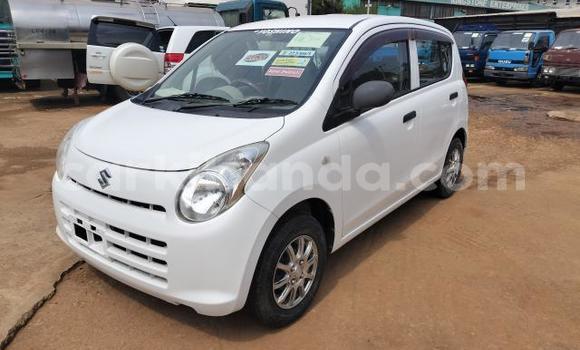 Acheter Import Voiture Suzuki Alto Blanc à Kampala, Ouganda Acheter Import Voiture Suzuki Alto Blanc à Kampala, Ouganda