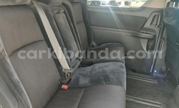 Nunua Imported Toyota Vellfire Nyeupe Gari ndani ya Kampala nchini Uganda Nunua Imported Toyota Vellfire Nyeupe Gari ndani ya Kampala nchini Uganda