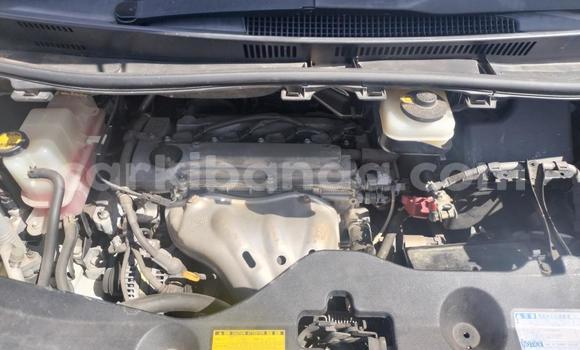 Nunua Imported Toyota Vellfire Nyeupe Gari ndani ya Kampala nchini Uganda Nunua Imported Toyota Vellfire Nyeupe Gari ndani ya Kampala nchini Uganda