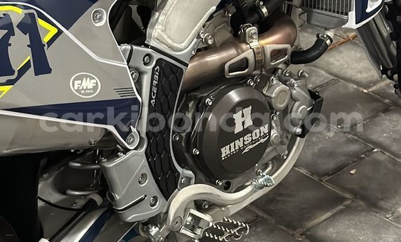 Buy Used Yamaha YZ450F Blue Bike in Kampala in Uganda