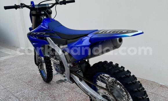 Nunua Ilio tumika Yamaha YZ Bluu Bike ndani ya Kampala nchini Uganda