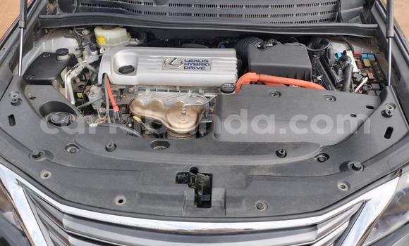 Nunua Imported Lexus HS Nyeusi Gari ndani ya Kampala nchini Uganda Nunua Imported Lexus HS Nyeusi Gari ndani ya Kampala nchini Uganda