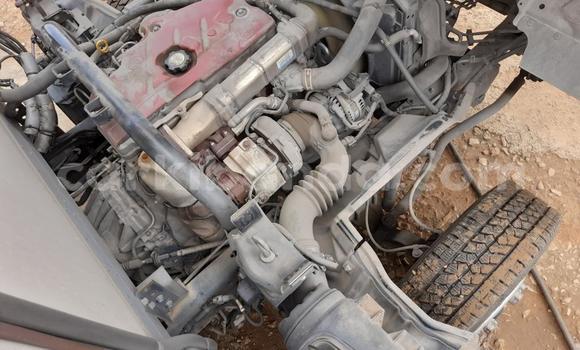 Nunua Imported Hino Ranger Nyeupe Lori ndani ya Kampala nchini Uganda Nunua Imported Hino Ranger Nyeupe Lori ndani ya Kampala nchini Uganda