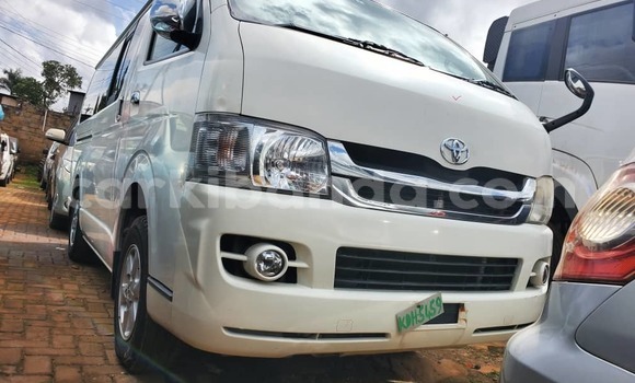 Buy New Toyota Grand HiAce White Car in Kampala in Uganda