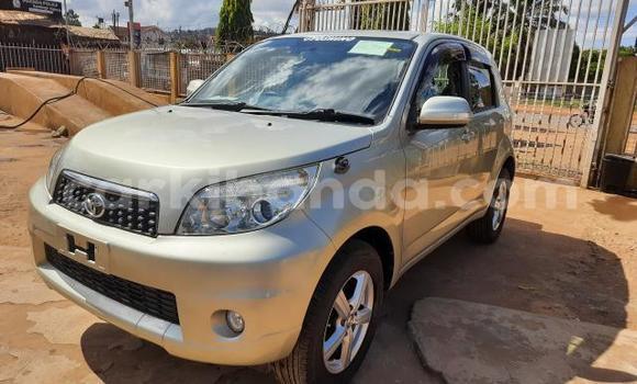Nunua Imported Toyota Rush Beige Gari ndani ya Kampala nchini Uganda Nunua Imported Toyota Rush Beige Gari ndani ya Kampala nchini Uganda