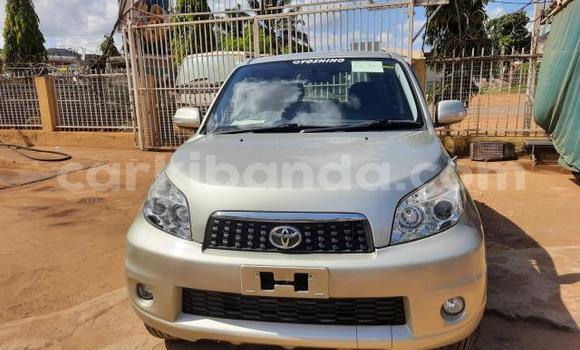 Nunua Imported Toyota Rush Beige Gari ndani ya Kampala nchini Uganda Nunua Imported Toyota Rush Beige Gari ndani ya Kampala nchini Uganda
