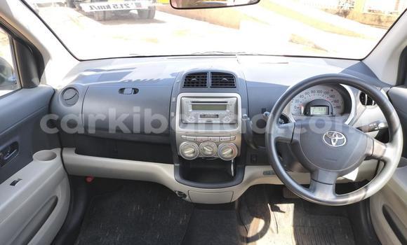 Acheter Import Voiture Toyota Passo Gris à Kampala, Ouganda Acheter Import Voiture Toyota Passo Gris à Kampala, Ouganda