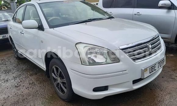Acheter Occasion Voiture Toyota Altezza Blanc à Kampala, Ouganda Acheter Occasion Voiture Toyota Altezza Blanc à Kampala, Ouganda