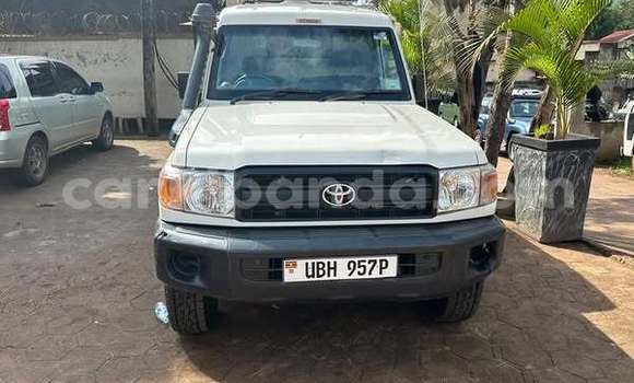 Acheter Occasion Voiture Toyota Harrier Autre à Kampala, Ouganda Acheter Occasion Voiture Toyota Harrier Autre à Kampala, Ouganda