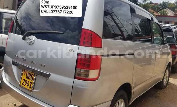 Acheter Occasion Voiture Toyota Noah Autre à Bugembe, Est Acheter Occasion Voiture Toyota Noah Autre à Bugembe, Est