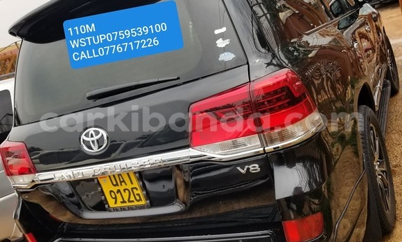 Acheter Occasion Voiture Toyota Land Cruiser Noir à Kampala, Ouganda Acheter Occasion Voiture Toyota Land Cruiser Noir à Kampala, Ouganda