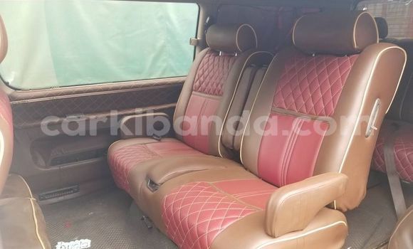 Acheter Occasion Voiture Toyota Hiace Autre à Bugiri, Est Acheter Occasion Voiture Toyota Hiace Autre à Bugiri, Est