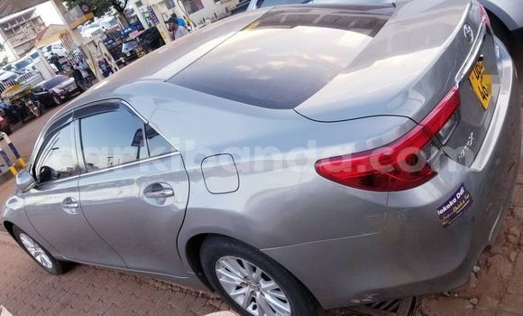 Gura Yakoze Toyota Mark X Other Imodoka i Kampala mu Uganda Gura Yakoze Toyota Mark X Other Imodoka i Kampala mu Uganda