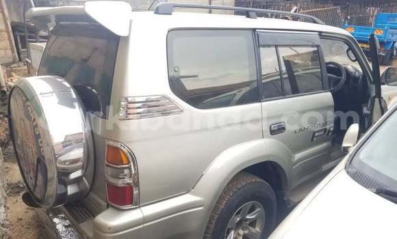 Gura Yakoze Toyota Land Cruiser Prado Other Imodoka i Kampala mu Uganda Gura Yakoze Toyota Land Cruiser Prado Other Imodoka i Kampala mu Uganda