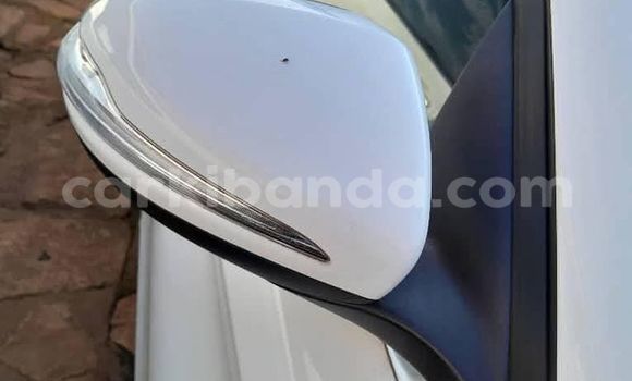 Buy Used Mercedes‒Benz 200 White Car in Kampala in Uganda Buy Used Mercedes‒Benz 200 White Car in Kampala in Uganda