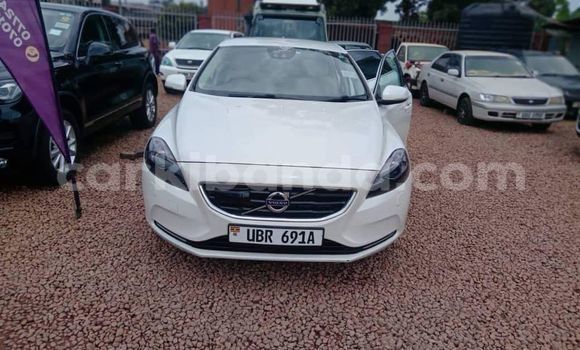 Buy Used Volvo 480 White Car in Bugiri in Eastern Buy Used Volvo 480 White Car in Bugiri in Eastern
