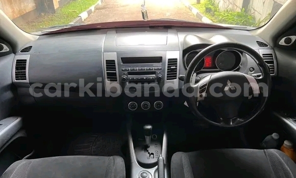 Nunua Ilio tumika Mitsubishi Outlander Nyingine Gari ndani ya Arua nchini Uganda Nunua Ilio tumika Mitsubishi Outlander Nyingine Gari ndani ya Arua nchini Uganda