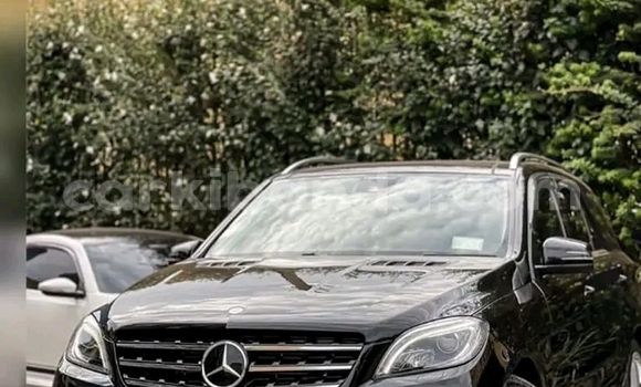 Nunua Ilio tumika Mercedes‒Benz ML–Class Nyeusi Gari ndani ya Hima nchini Magharibi Nunua Ilio tumika Mercedes‒Benz ML–Class Nyeusi Gari ndani ya Hima nchini Magharibi