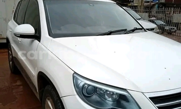 Nunua Ilio tumika Volkswagen Tiguan Nyeupe Gari ndani ya Bugiri nchini Mashariki Nunua Ilio tumika Volkswagen Tiguan Nyeupe Gari ndani ya Bugiri nchini Mashariki