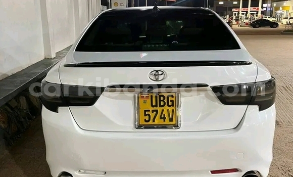 Nunua Ilio tumika Toyota Mark X Nyeupe Gari ndani ya Iganga nchini Uganda Nunua Ilio tumika Toyota Mark X Nyeupe Gari ndani ya Iganga nchini Uganda