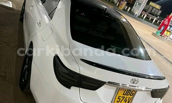 Nunua Ilio tumika Toyota Mark X Nyeupe Gari ndani ya Iganga nchini Uganda Nunua Ilio tumika Toyota Mark X Nyeupe Gari ndani ya Iganga nchini Uganda