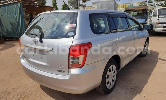 Nunua Imported Toyota Fielder Fedha Gari ndani ya Kampala nchini Uganda Nunua Imported Toyota Fielder Fedha Gari ndani ya Kampala nchini Uganda