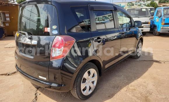 Nunua Imported Toyota Ractis Nyeusi Gari ndani ya Kampala nchini Uganda Nunua Imported Toyota Ractis Nyeusi Gari ndani ya Kampala nchini Uganda