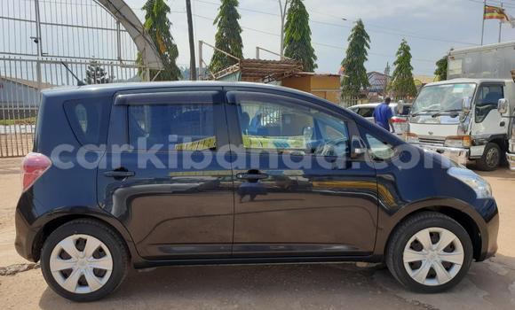 Nunua Imported Toyota Ractis Nyeusi Gari ndani ya Kampala nchini Uganda Nunua Imported Toyota Ractis Nyeusi Gari ndani ya Kampala nchini Uganda
