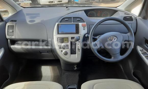 Nunua Imported Toyota Ractis Nyeusi Gari ndani ya Kampala nchini Uganda Nunua Imported Toyota Ractis Nyeusi Gari ndani ya Kampala nchini Uganda