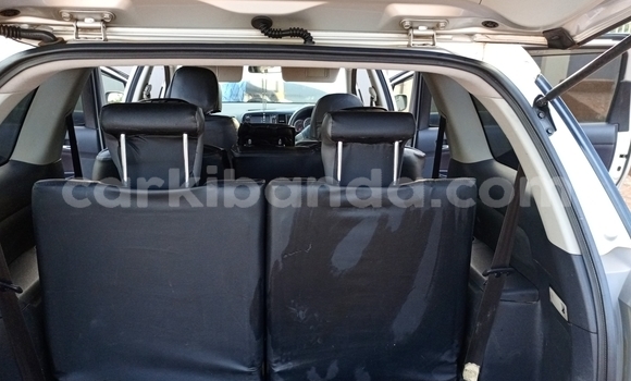 Gura Yakoze Toyota Wish Silver Imodoka i Kampala mu Uganda Gura Yakoze Toyota Wish Silver Imodoka i Kampala mu Uganda